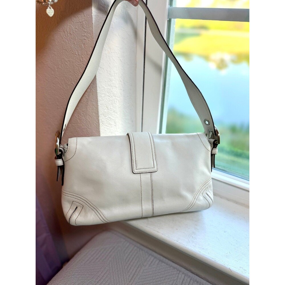Vintage Coach 2005 White Leather Soho Buckle Flap Double Pocket No. L05S-9434 - Picture 5 of 12